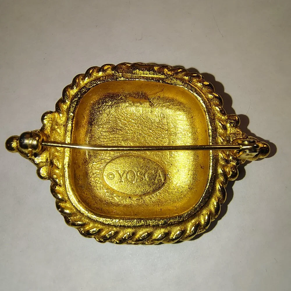 Rare Yosca Vintage Emerald Green & Gold‎ Plated Statement Brooch Signed
